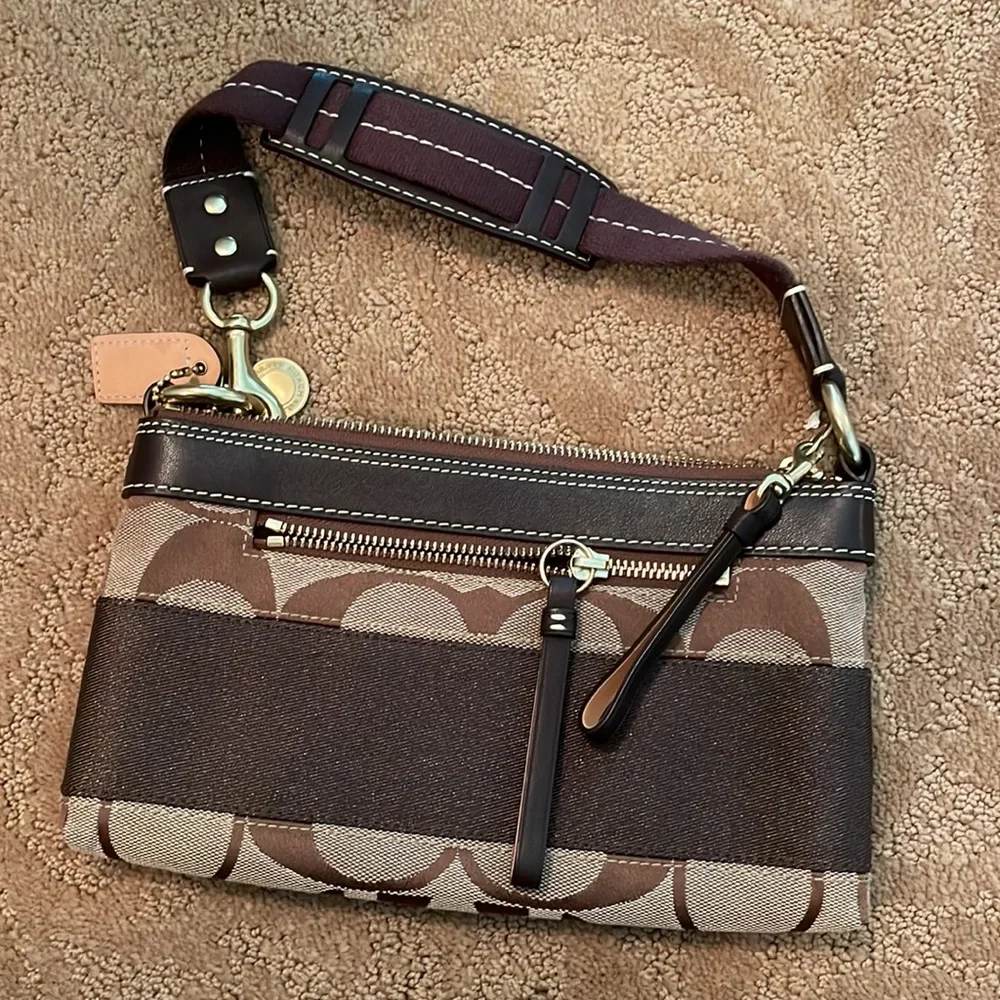 Coach Shoulder Bag - Picture 2 of 5